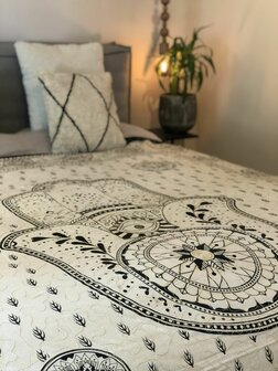 Bohemian blanket (210x220cm) met gouddraad - bedcover - wallhanging - beach towel