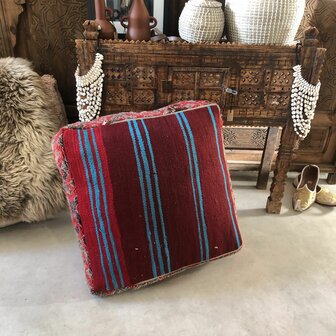 Vintage Boujaad poef 60x60x25cm, handgemaakt Marokkaanse Berber poef