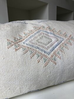 Sabra silk - cactus zijde kussen 50x95cm