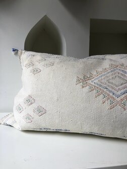 Sabra silk - cactus zijde kussen 50x95cm