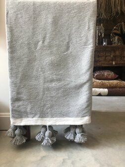 Moroccan pompom blanket 180x280cm 