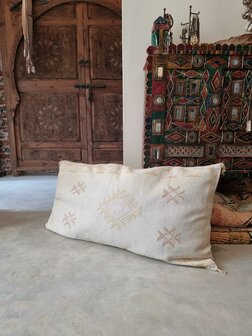 Sabra silk - cactus zijde kussen 50x95cm