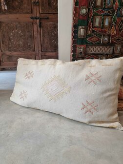 Sabra silk - cactus zijde kussen 50x95cm