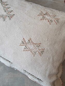 Sabra silk - cactus zijde kussen 50x95cm