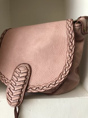 Beau Boho in oud rose - 100% leren schoudertas - made in Italy