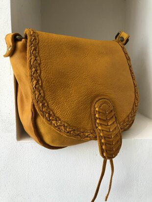 Beau Boho in saffraan - 100% leren schoudertas - made in Italy