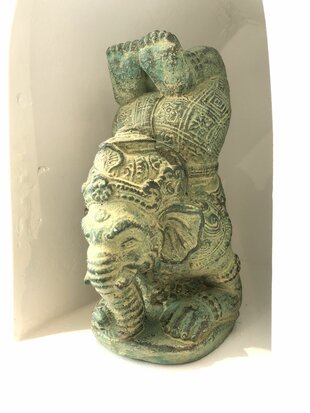 Happy elephant - 24cm