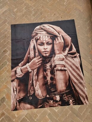 Wandkleed Berber woman - velours