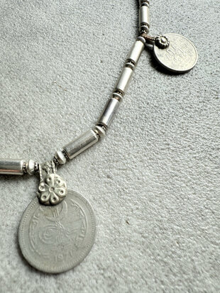 Ketting met vintage munten