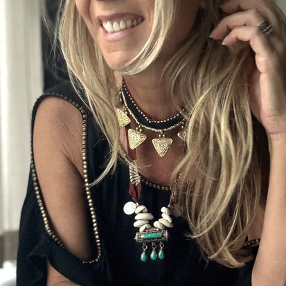 Vintage choker uit India met gouden details