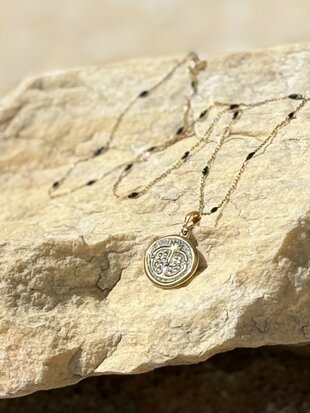 Fijne sterling zilveren ketting met gold doublure, zwarte onyx en granaatappel medaillon - handgemaakt in Istanboel