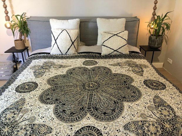 Bohemian blanket (225x250cm) met gouddraad - bedcover - wallhanging - beach towel