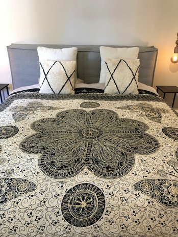 Bohemian blanket (225x250cm) met gouddraad - bedcover - wallhanging - beach towel