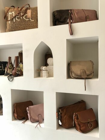 Beau Boho in oud rose - 100% leren schoudertas - made in Italy