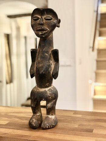 Oud beeld uit Kameroen, jaren '80