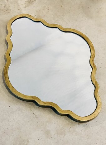 Oosterse spiegel met geborstelde gouden lijst 