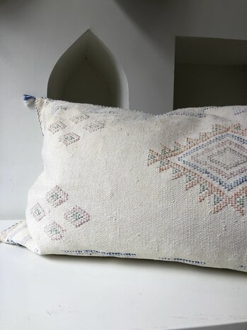 Sabra silk - cactus zijde kussen 50x95cm