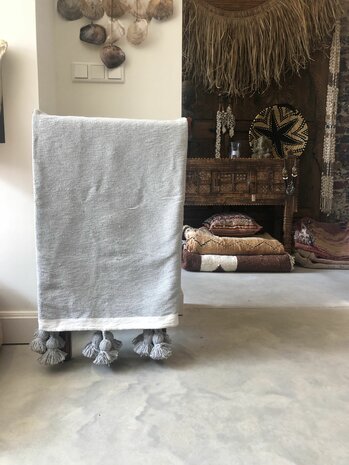 Moroccan pompom blanket 180x280cm 