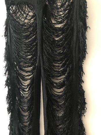Tulum shredded pants; kleur zwart