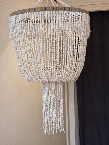 Schelpenlamp chandelier 75x40cm