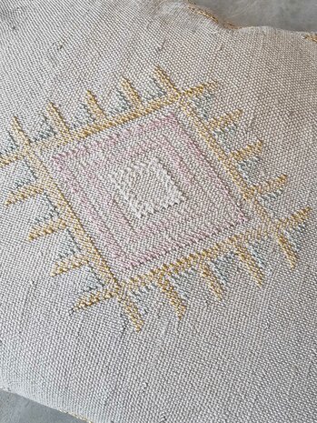 Sabra silk - cactus zijde kussen 50x95cm
