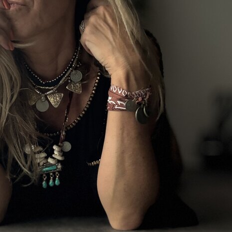Bandana ketting / armband met oude munten 
